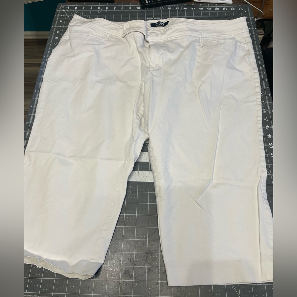 Womens Chaps white pants